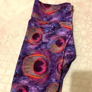 Peacock printed leggings